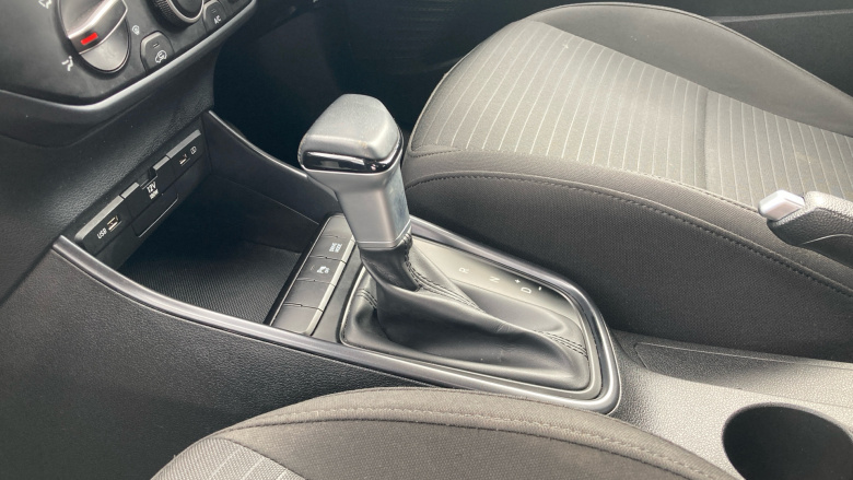 Hyundai i20 1.0T GDi 48V MHD SE Connect 5dr DCT Petrol Hatchback